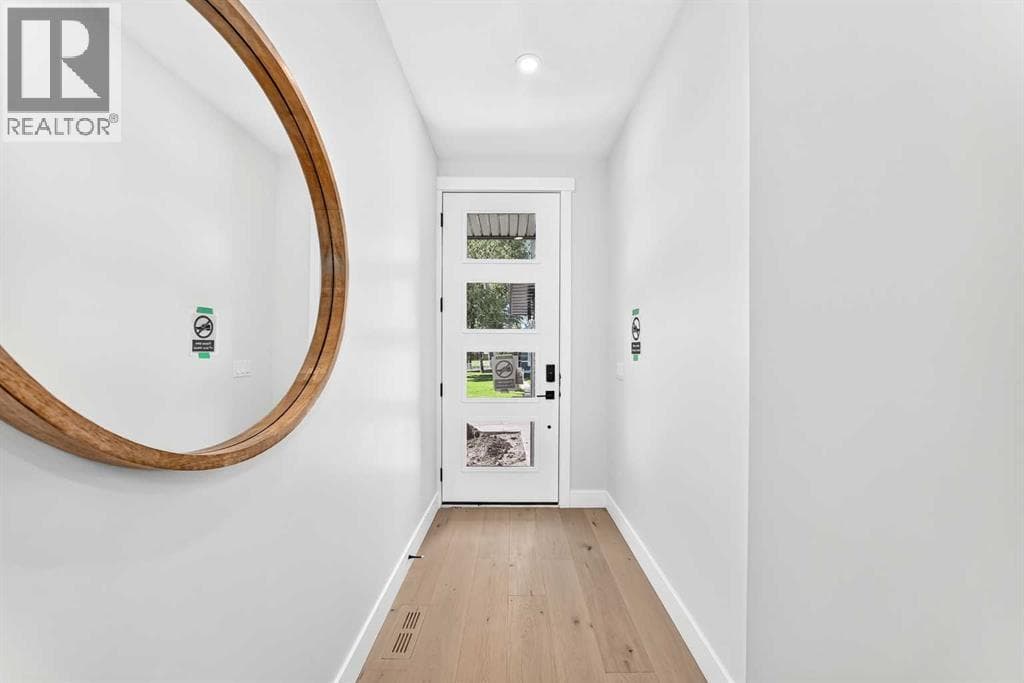 3106 15 Avenue SW — photo 2