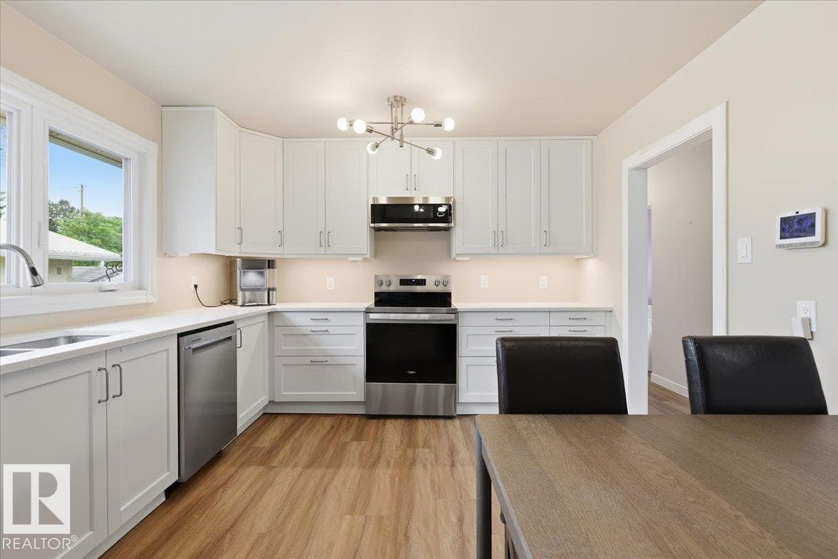5103 48 AV — photo 3