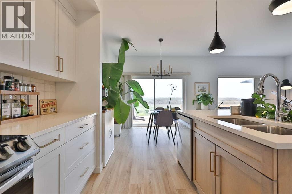 538 Malahat Green W — photo 5