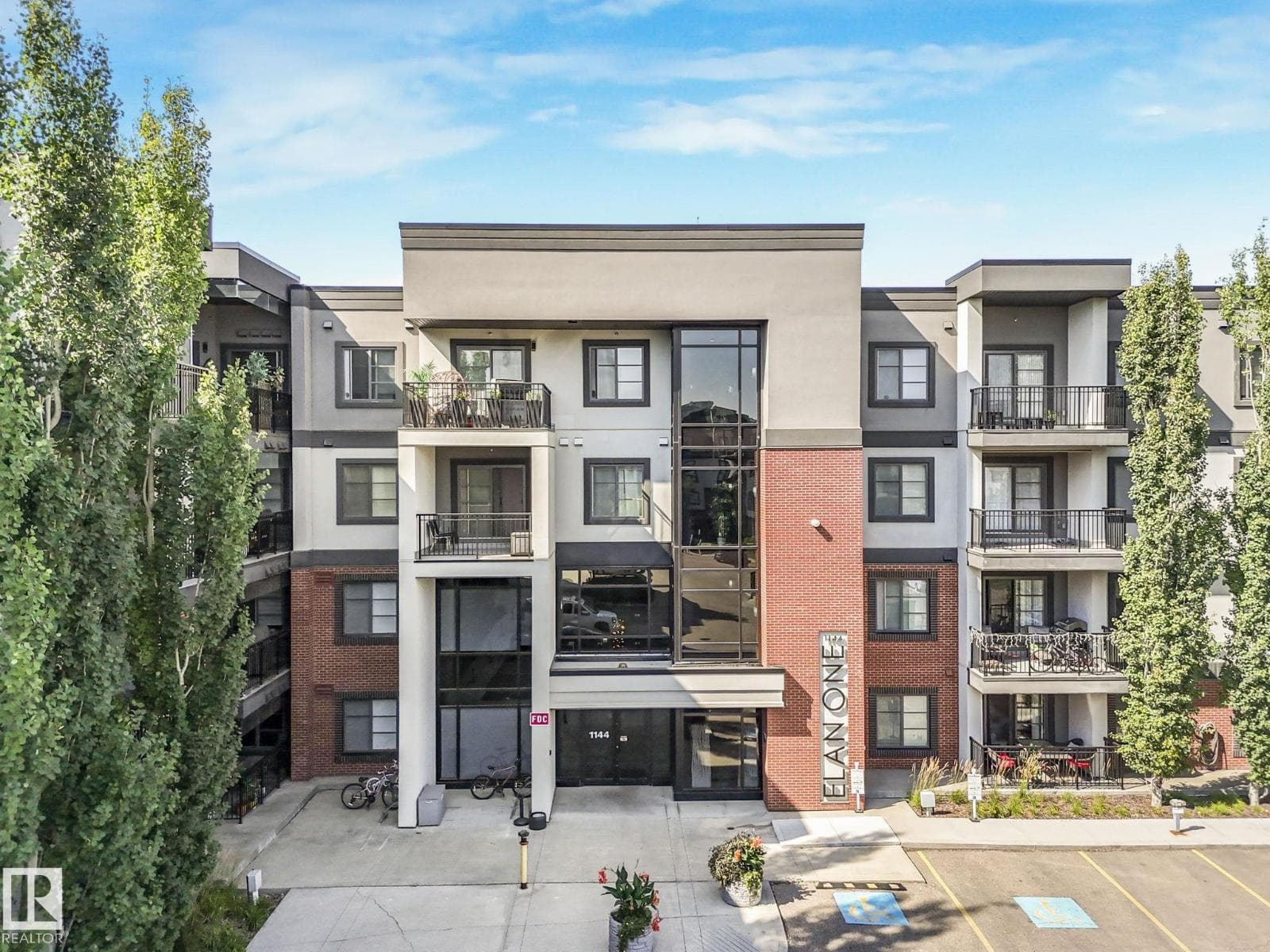 #317 1144 ADAMSON DR SW — photo 2