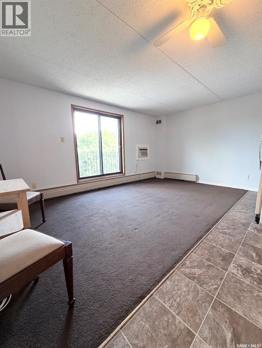 303 2125 Osler STREET — photo 4