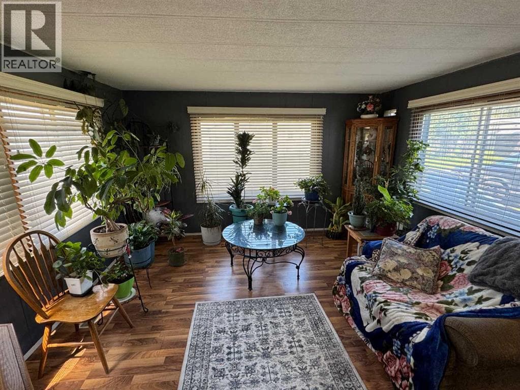 24 Parkside Drive — photo 4