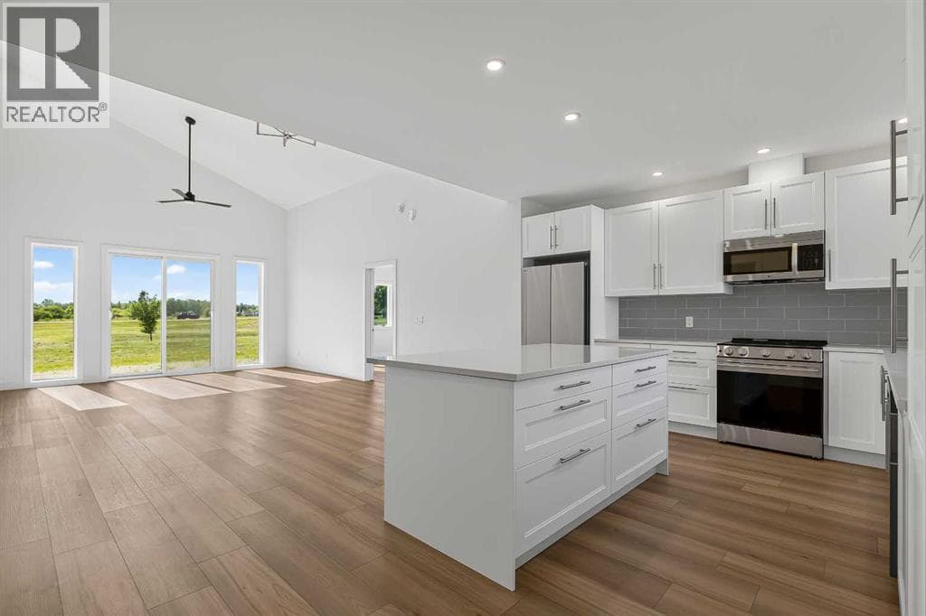 8 Diamond Valley Close — photo 3