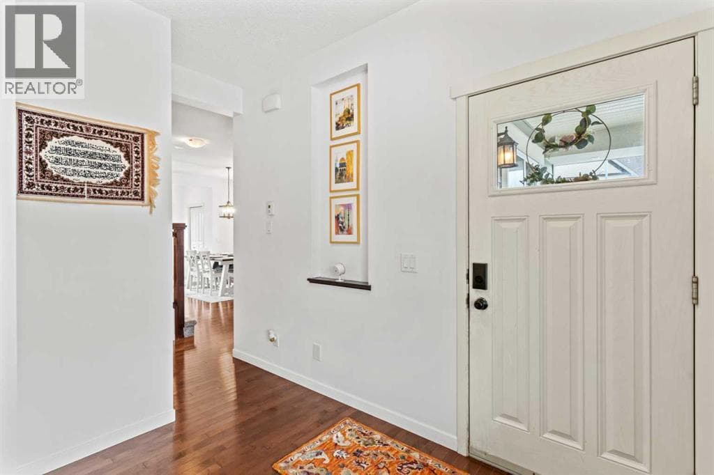 333 Mahogany Boulevard SE — photo 4