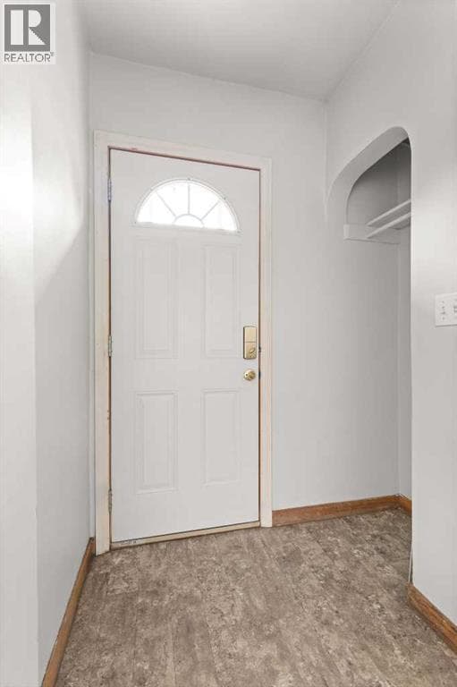 21 5 Street SW — photo 3