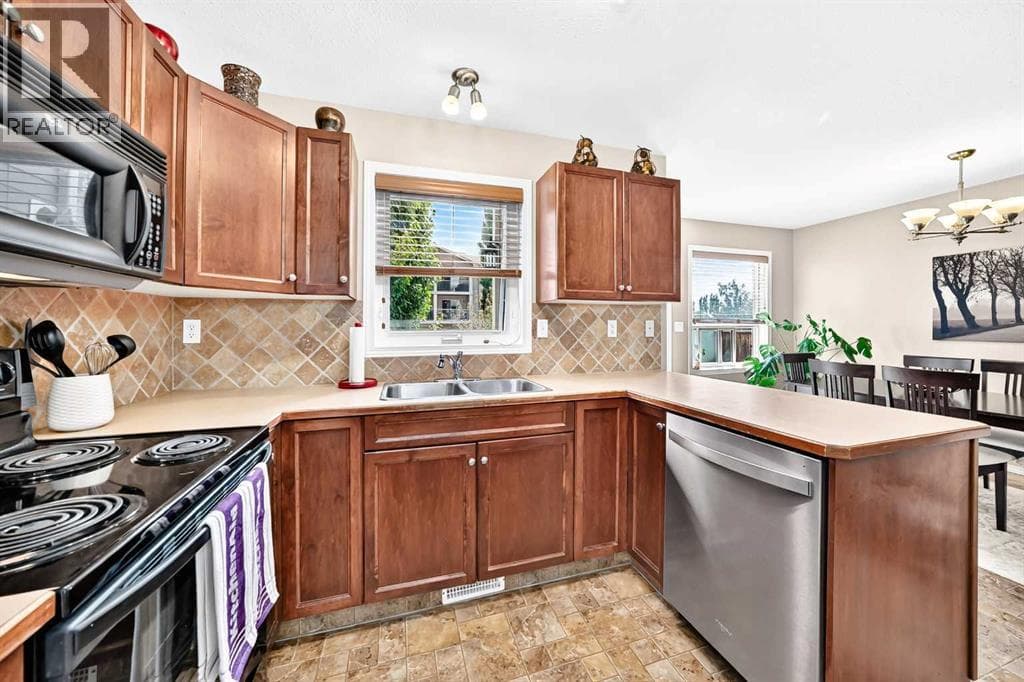 79 Lawford Avenue — photo 5