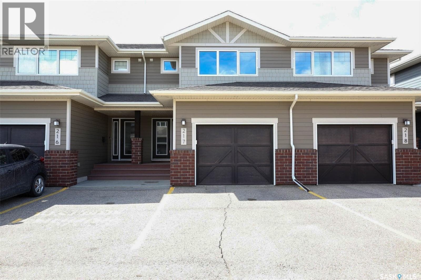 217 4002 Sandhill CRESCENT — photo 2