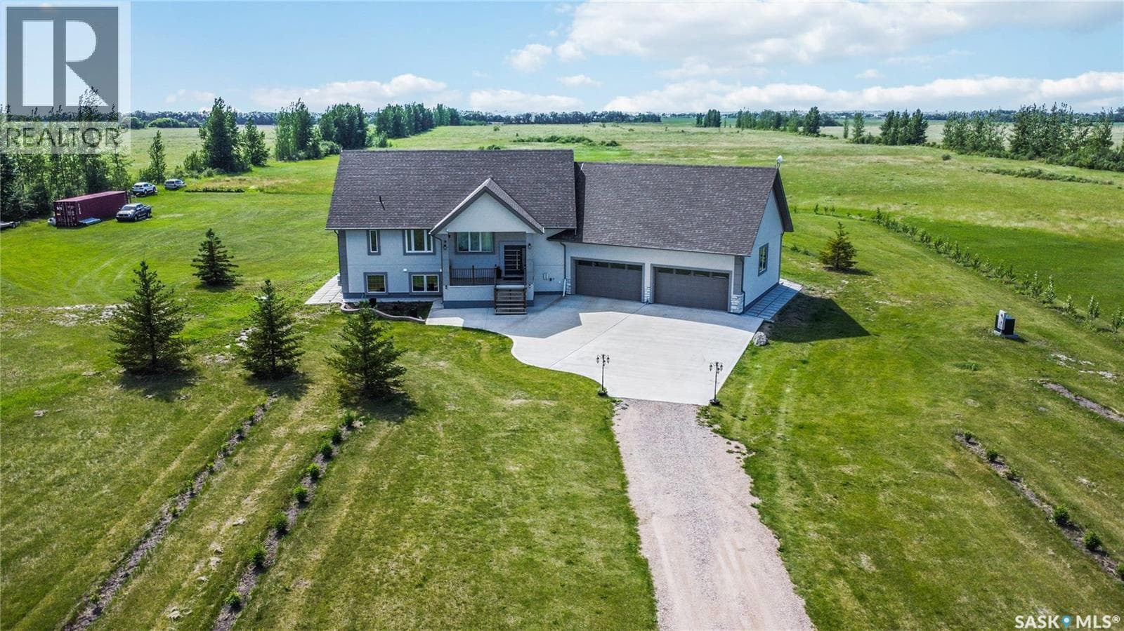 Chircu Acreage — photo 2