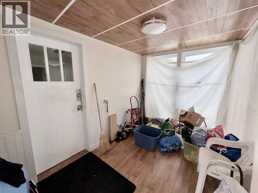 5140 48 Street — photo 4
