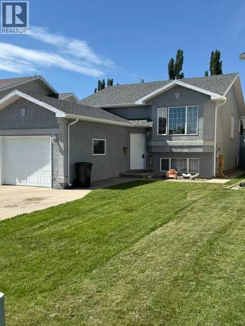 781 Red Crow Boulevard W