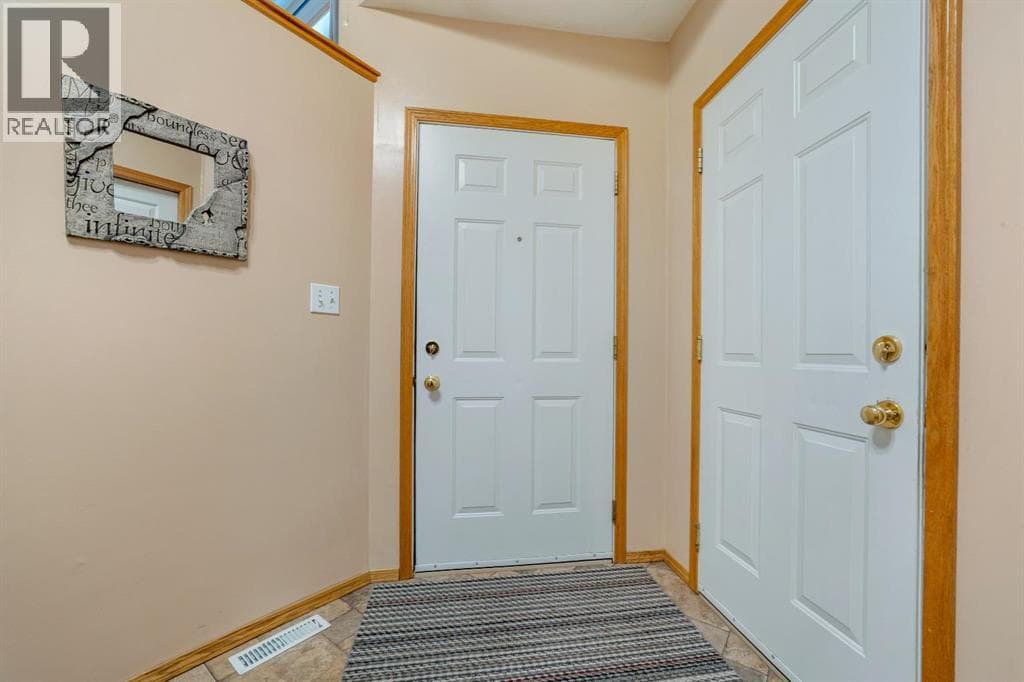 781 Red Crow Boulevard W — photo 4