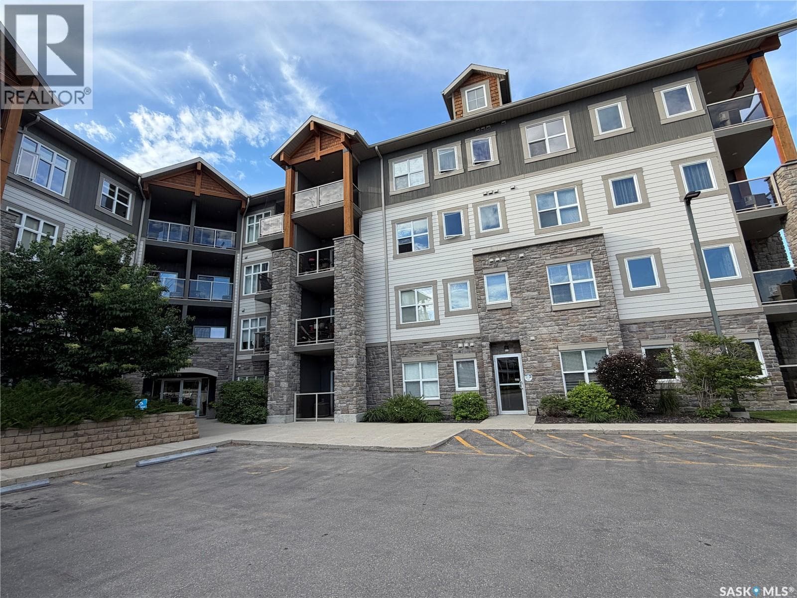 210 1220 Blackfoot DRIVE — photo 4