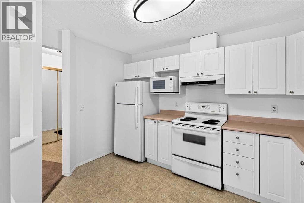 3205 Sienna Park Green SW — photo 4