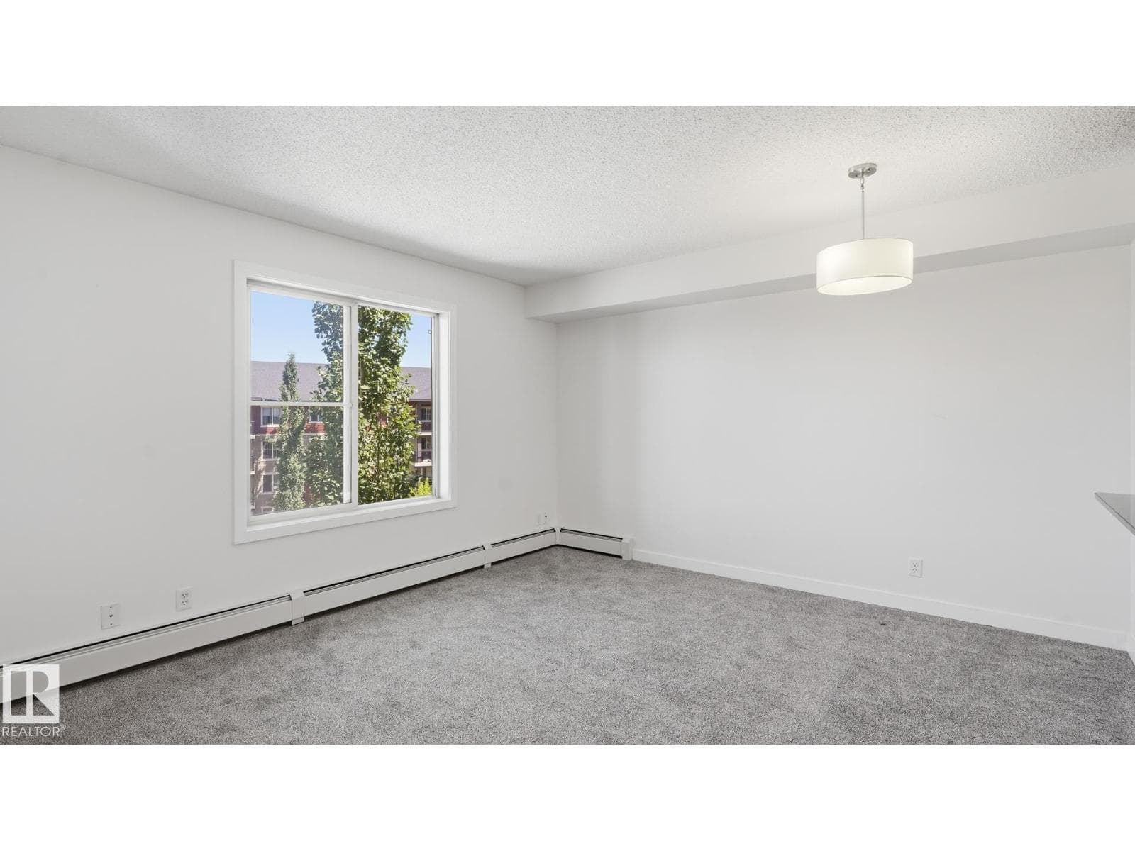 #415 12035 22 AV SW — photo 5