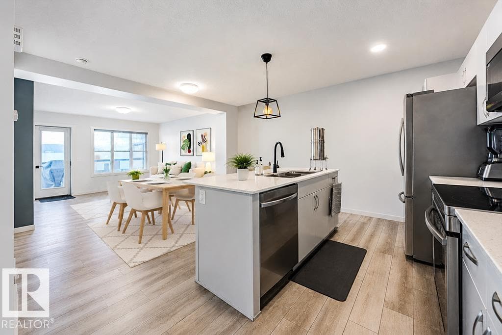#63 50 MCLAUGHLIN DR — photo 4