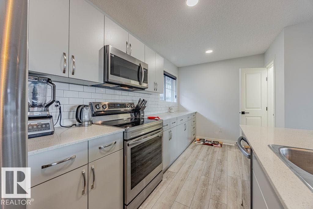 #63 50 MCLAUGHLIN DR — photo 5