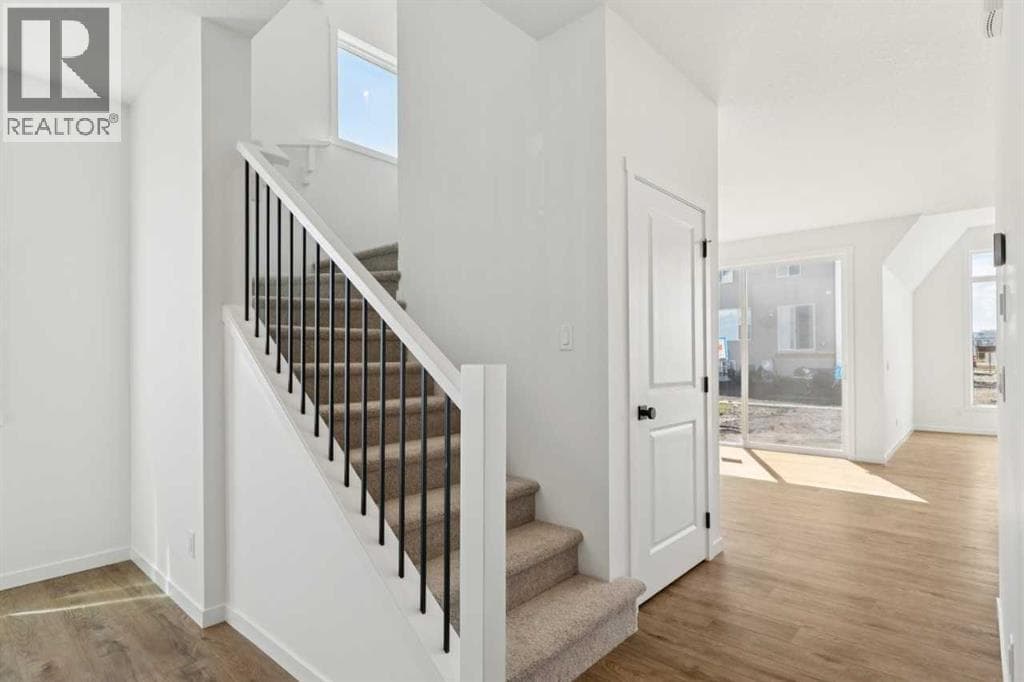 93 Bartlett Way SE — photo 4