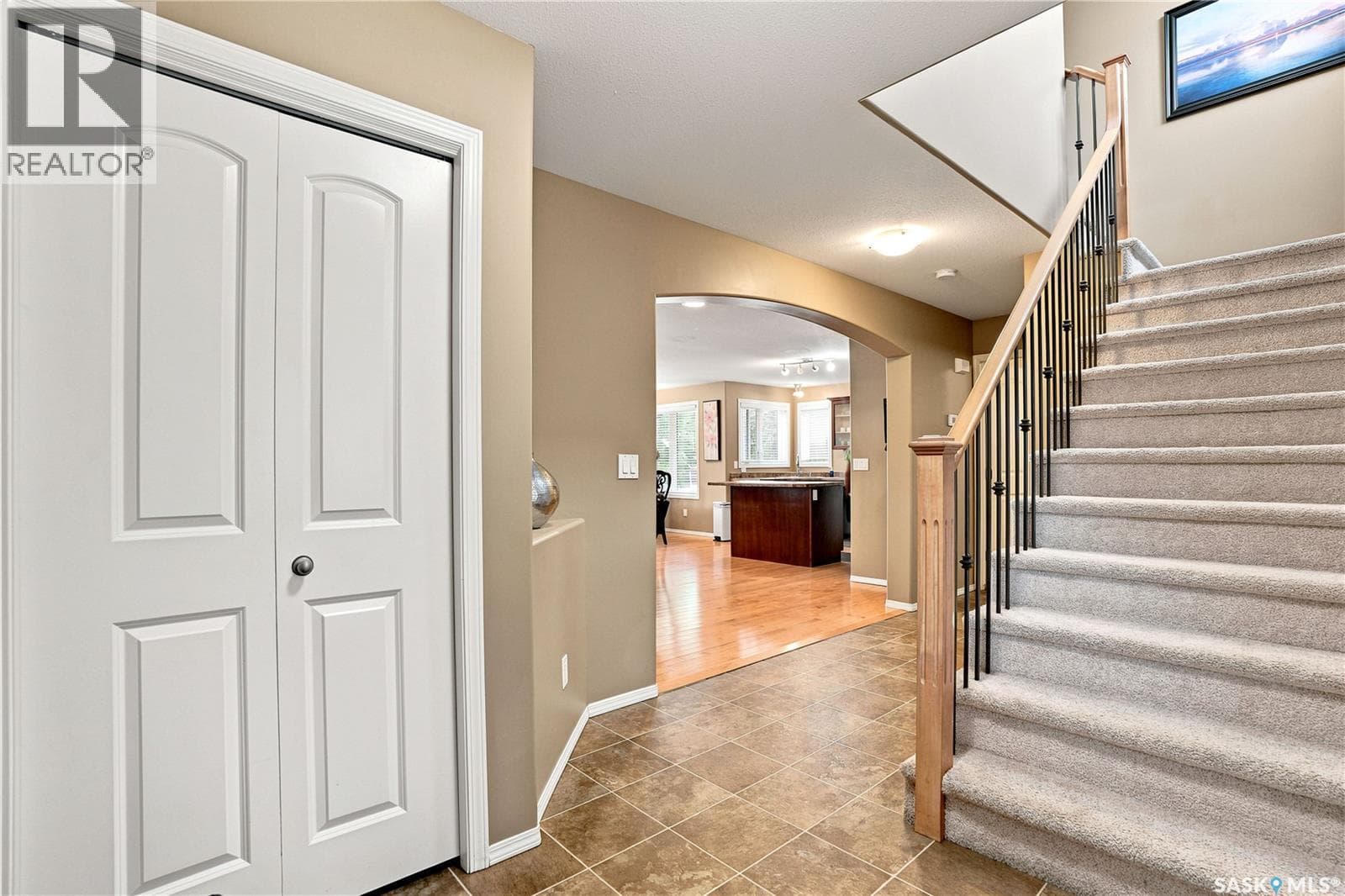 110 Stepney CRESCENT — photo 4