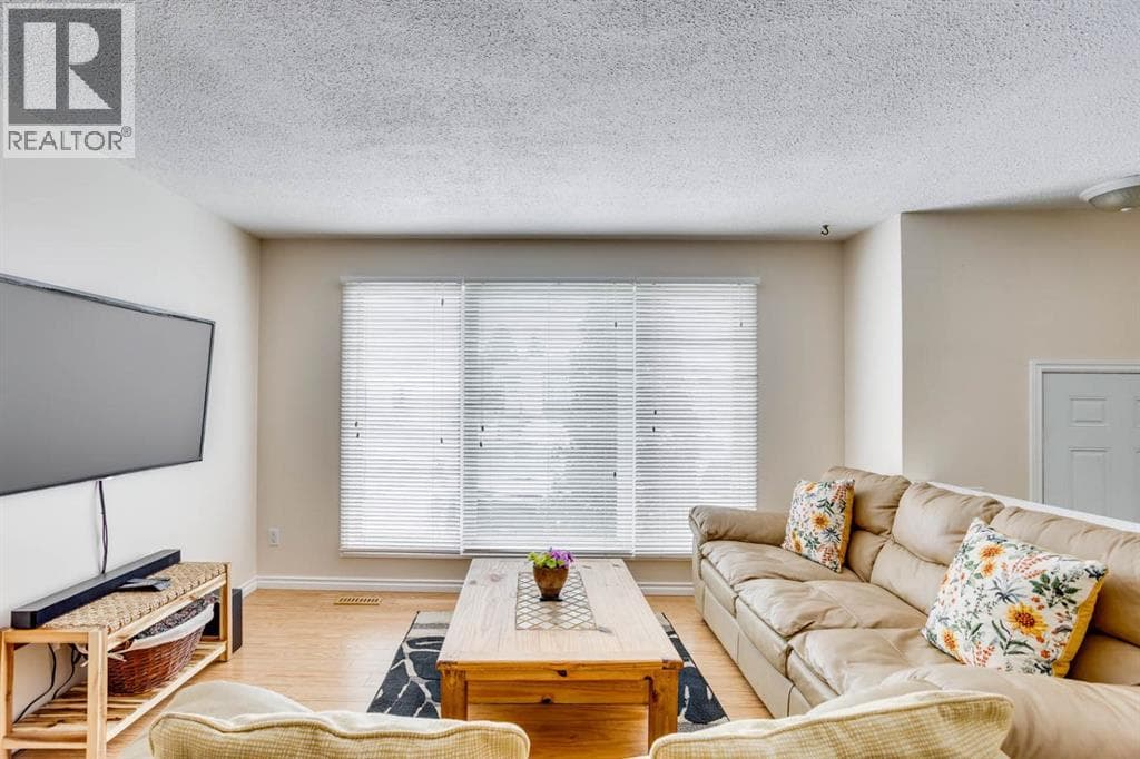 146 Elmore Drive — photo 5
