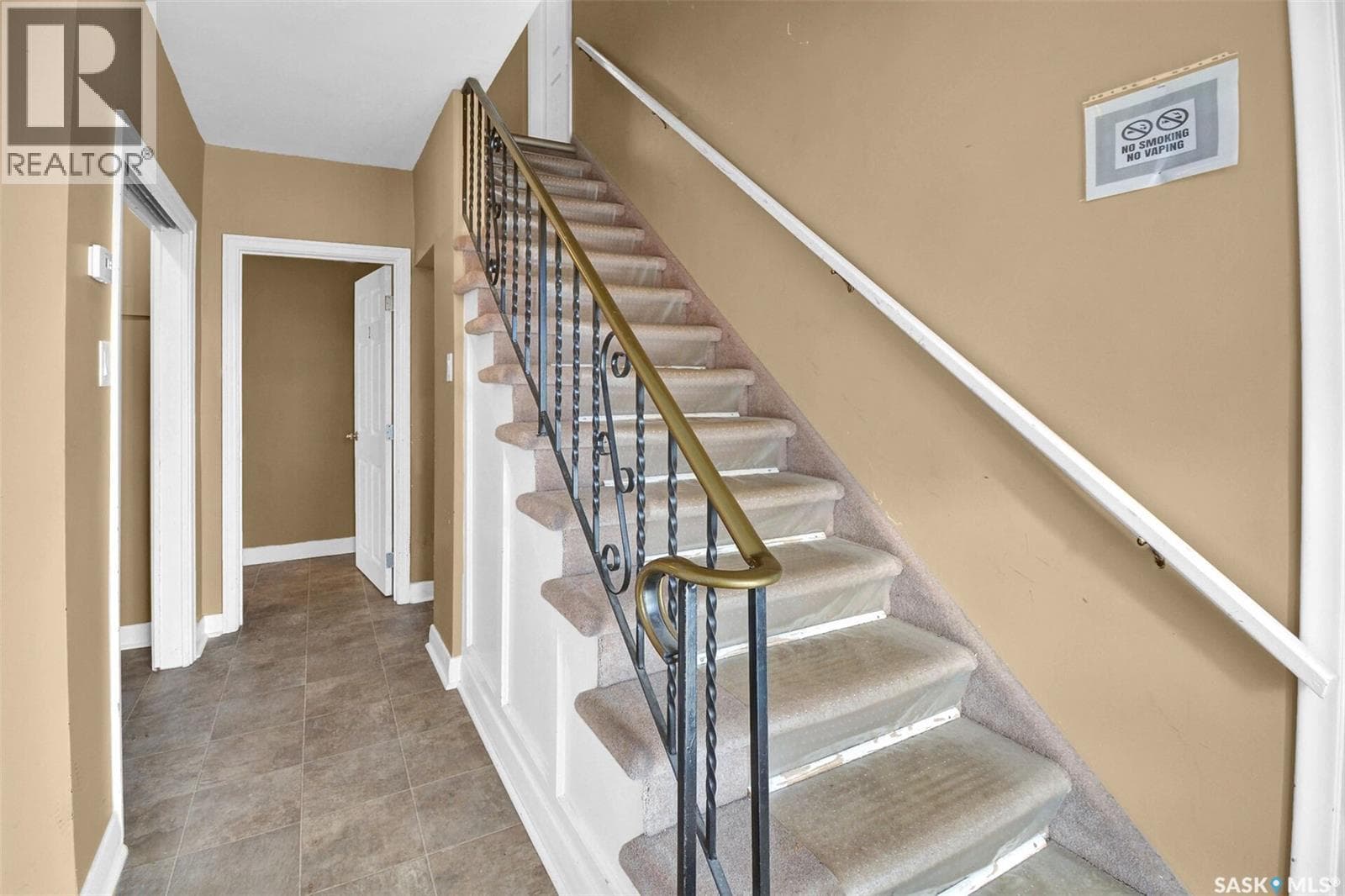 420 Cumberland AVENUE S — photo 2