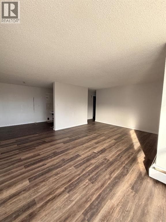 411, 111 Charles Avenue — photo 5