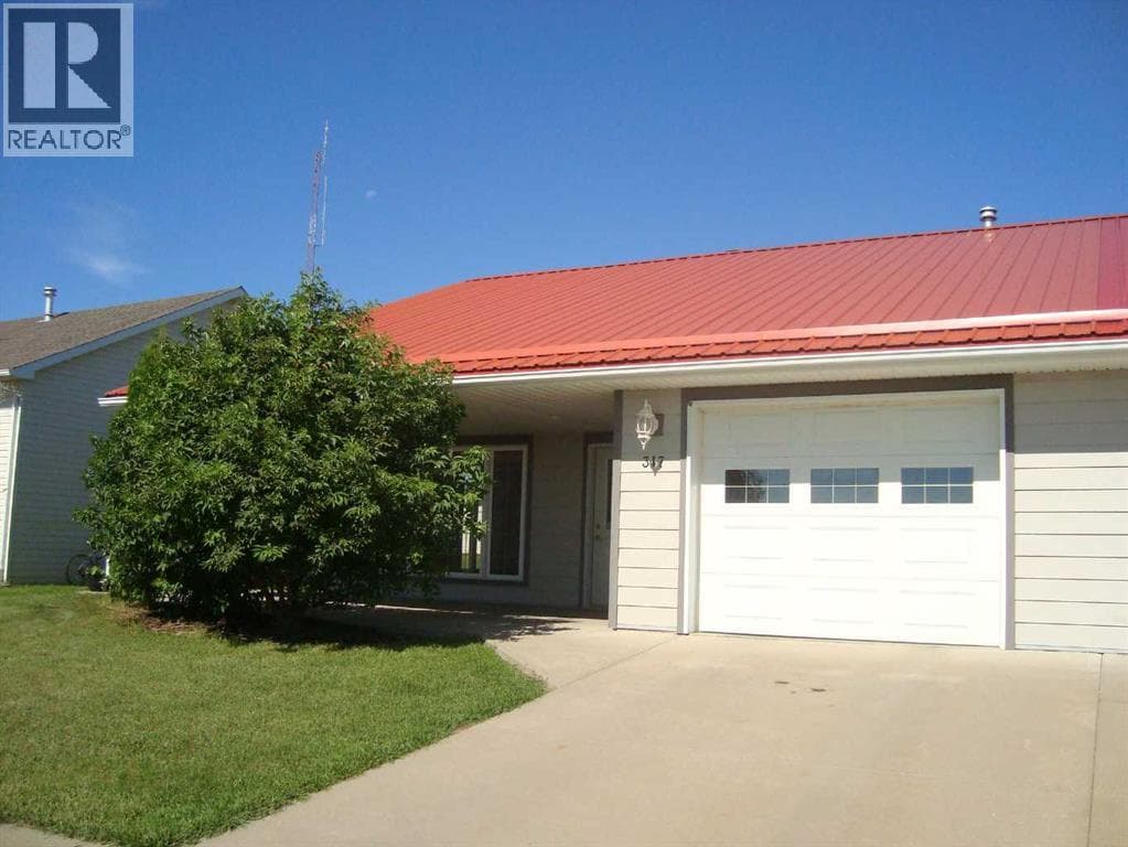 317 Railway Avenue — photo 2