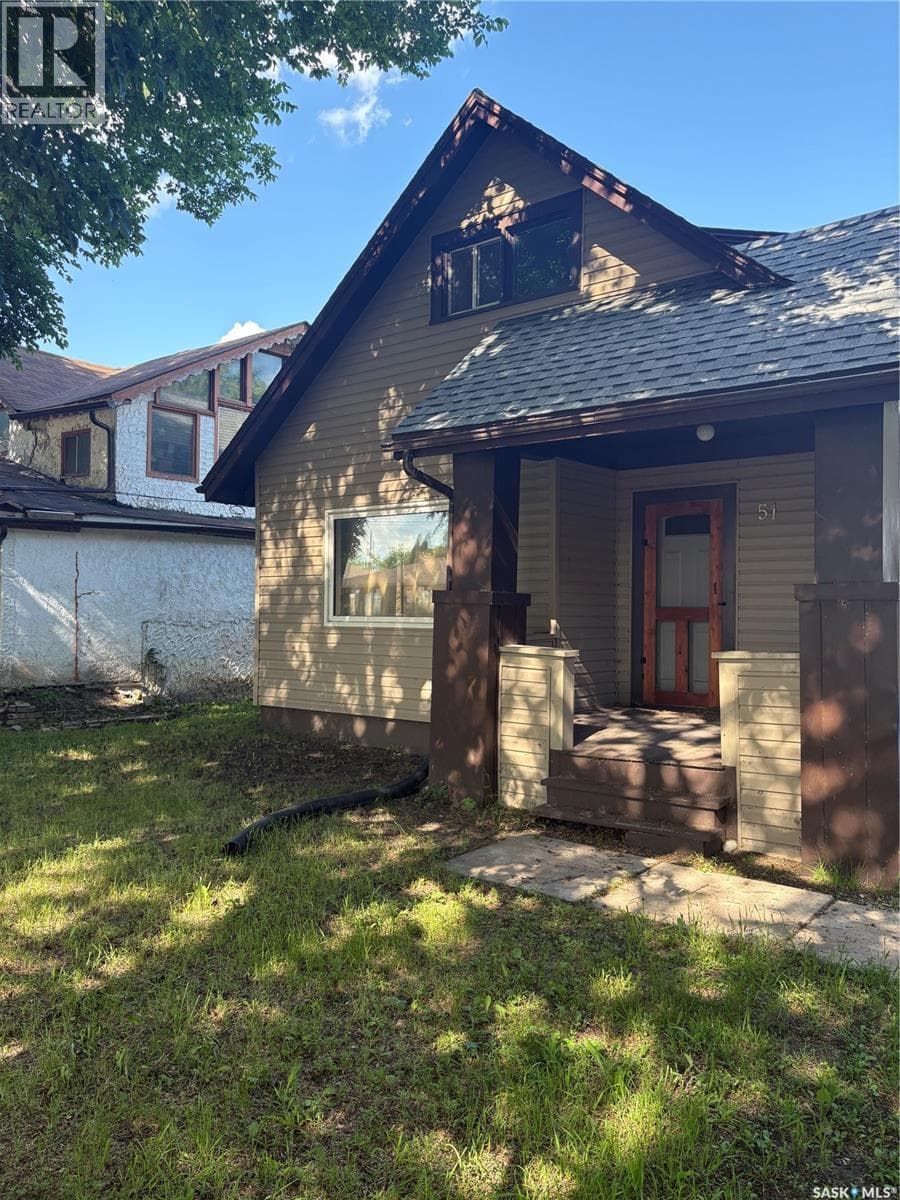 51 Tupper AVENUE