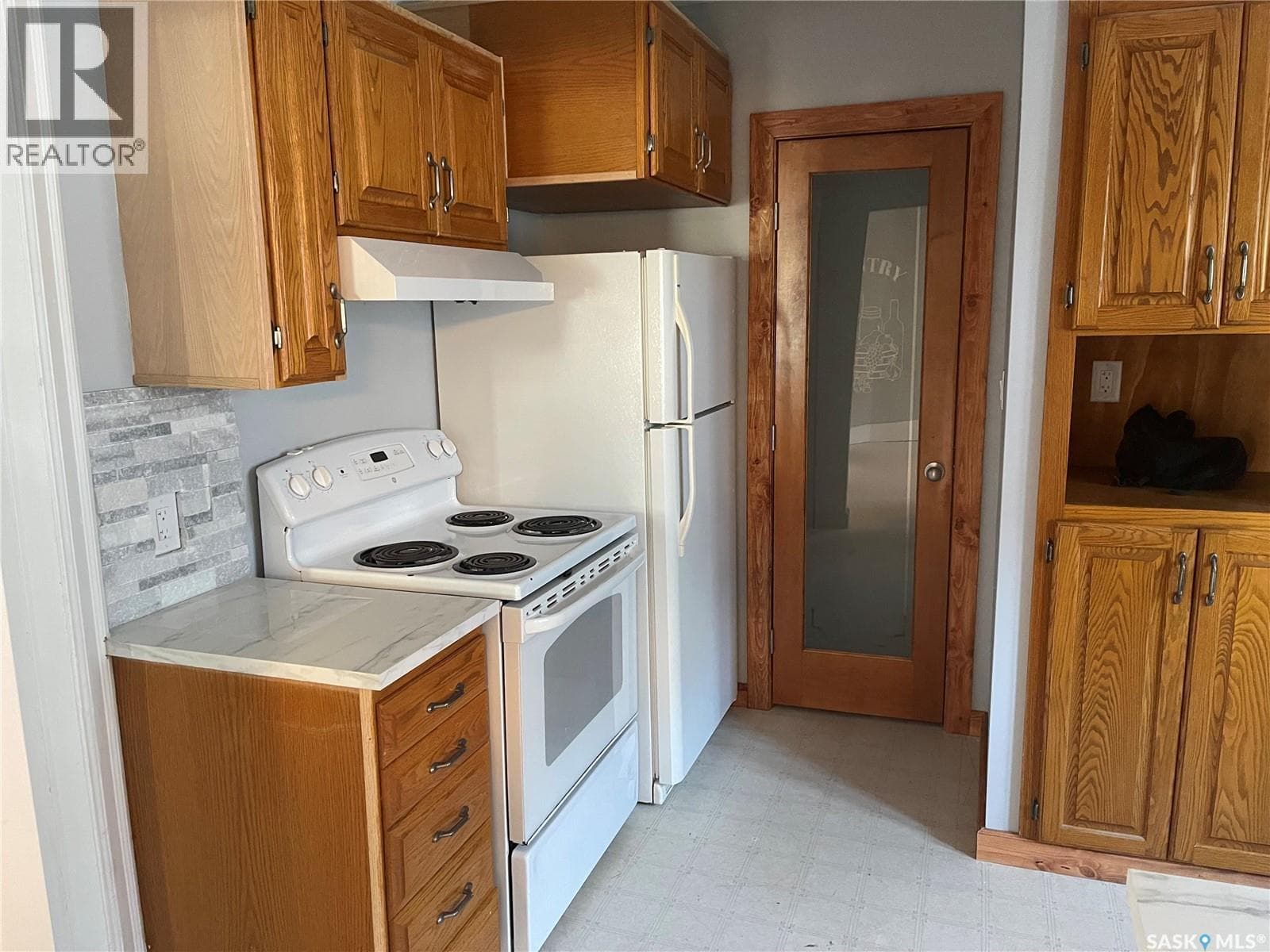 51 Tupper AVENUE — photo 3