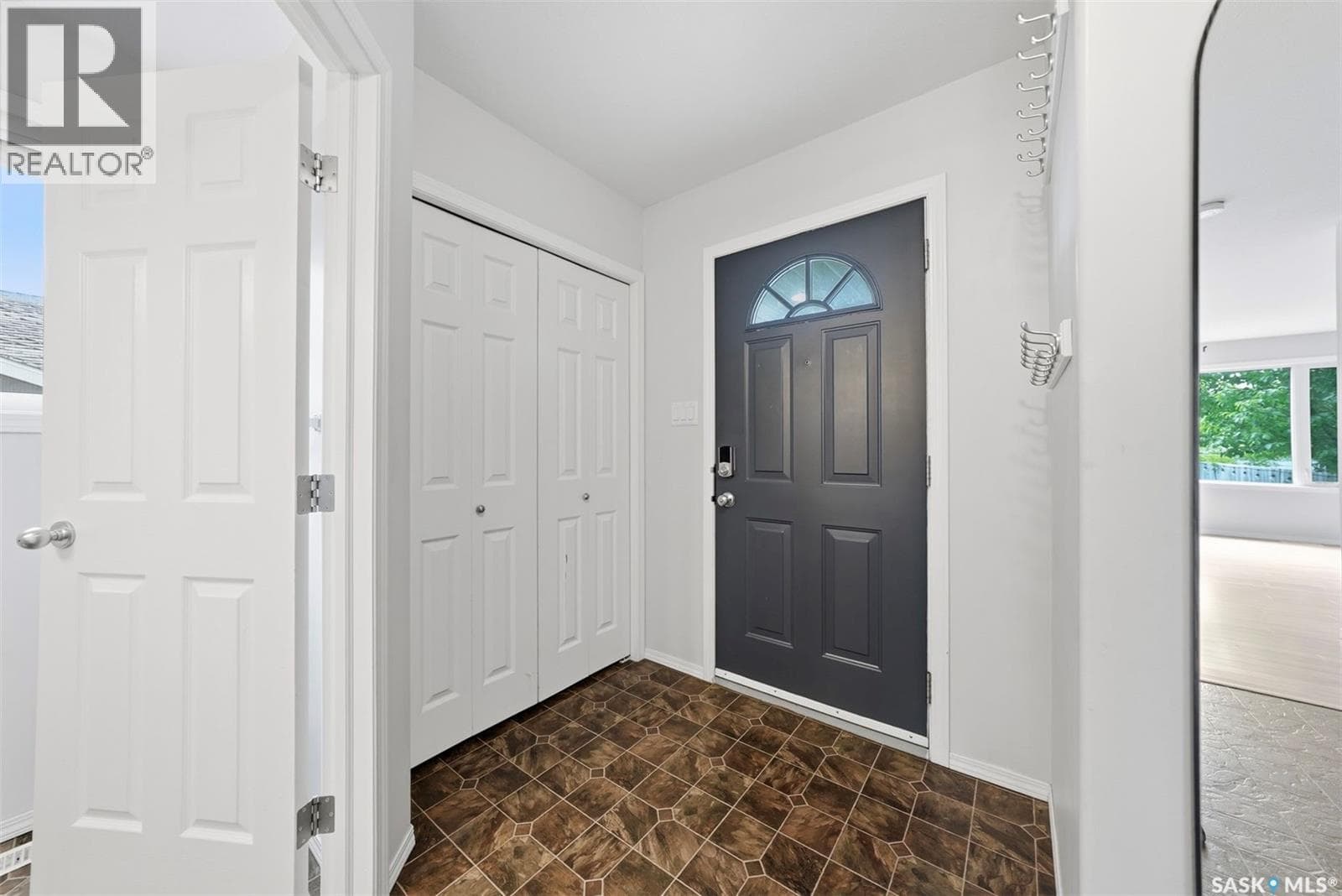 125 Meadowlark PARK — photo 3
