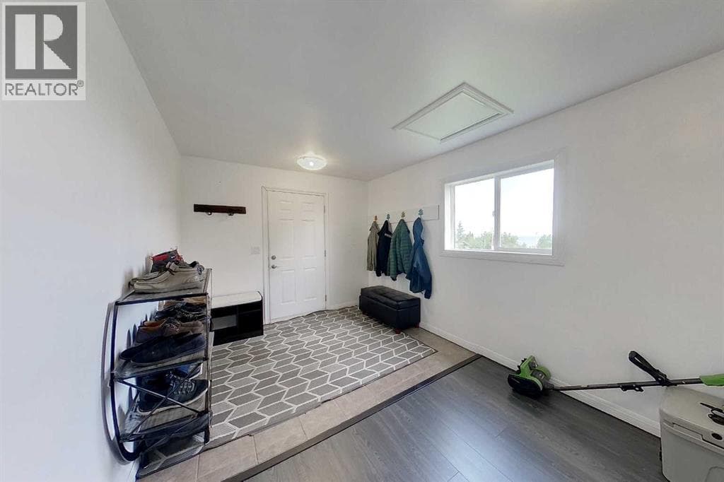 9 10 Street — photo 4