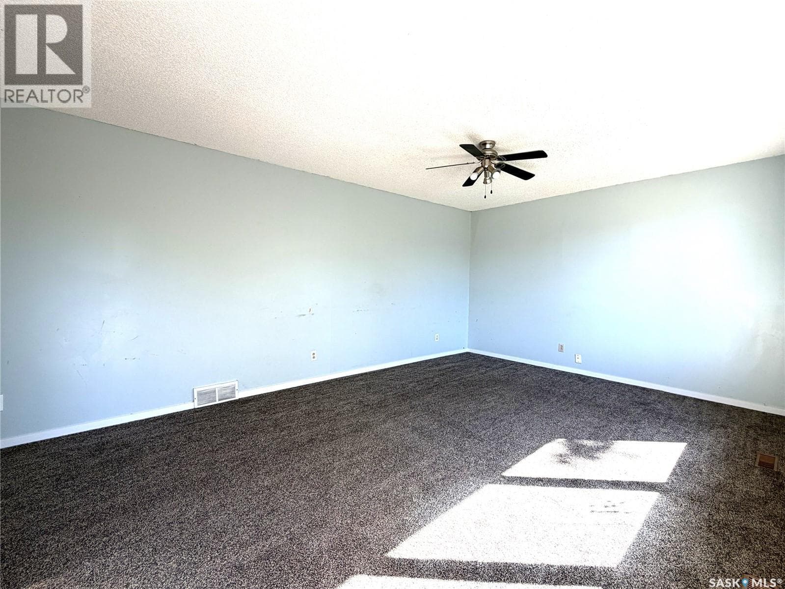 116 Coteau STREET — photo 4