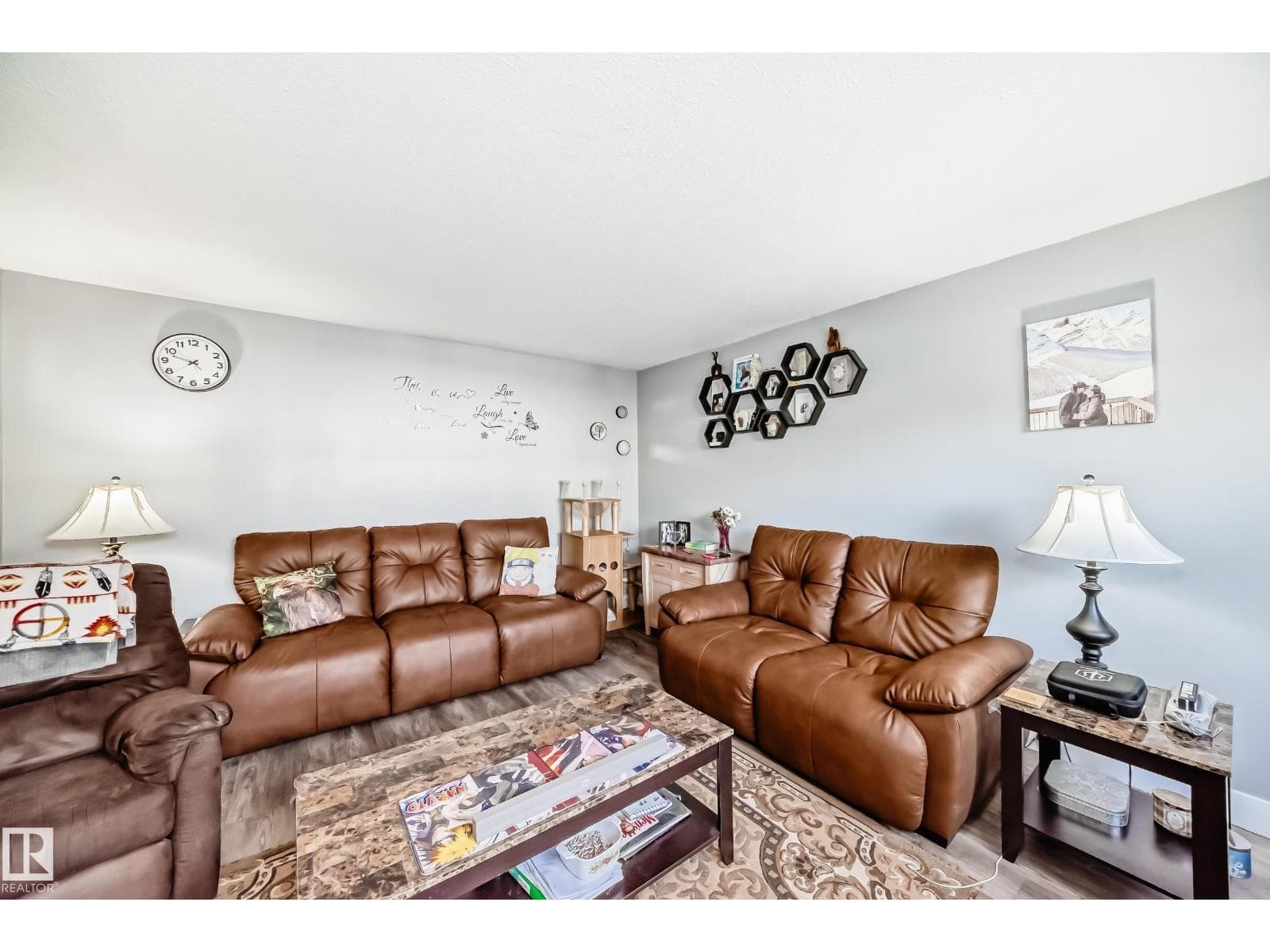 167 ROSELAND VG NW — photo 3