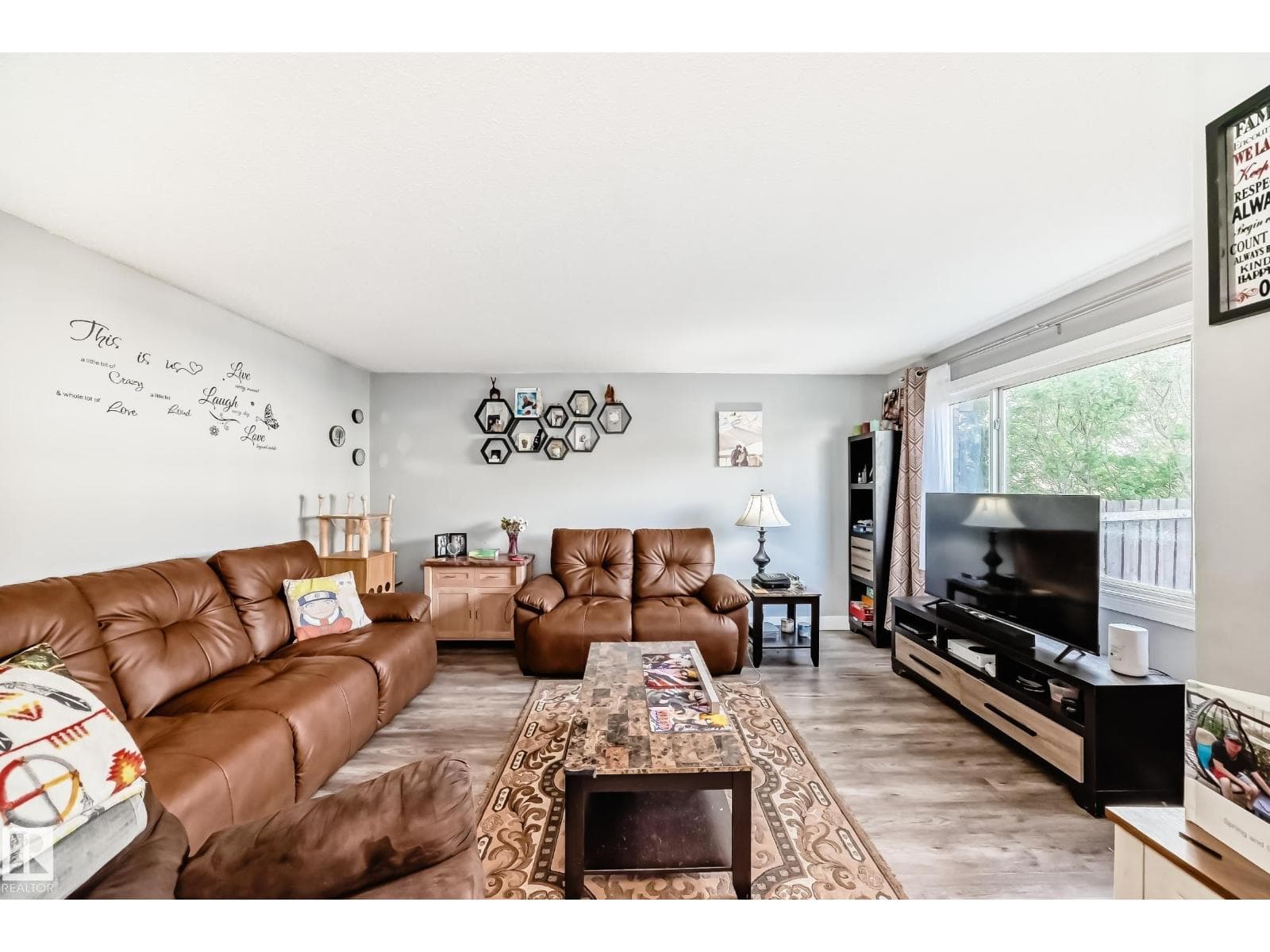 167 ROSELAND VG NW — photo 4