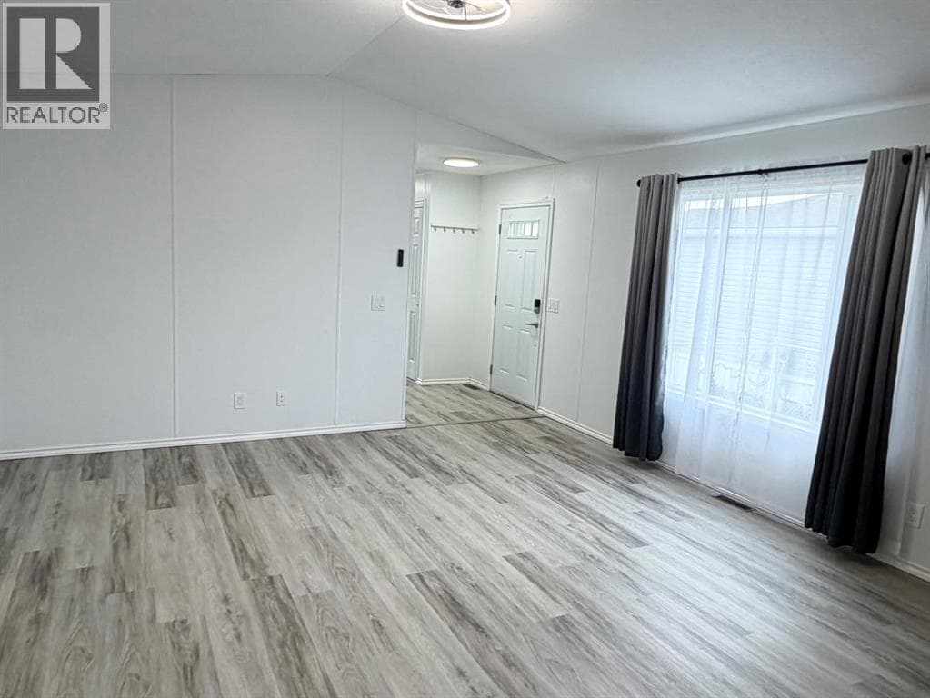 10615 88 Street — photo 3