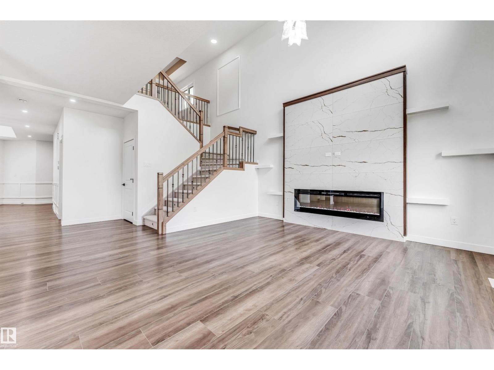 136 Creekside LN — photo 5