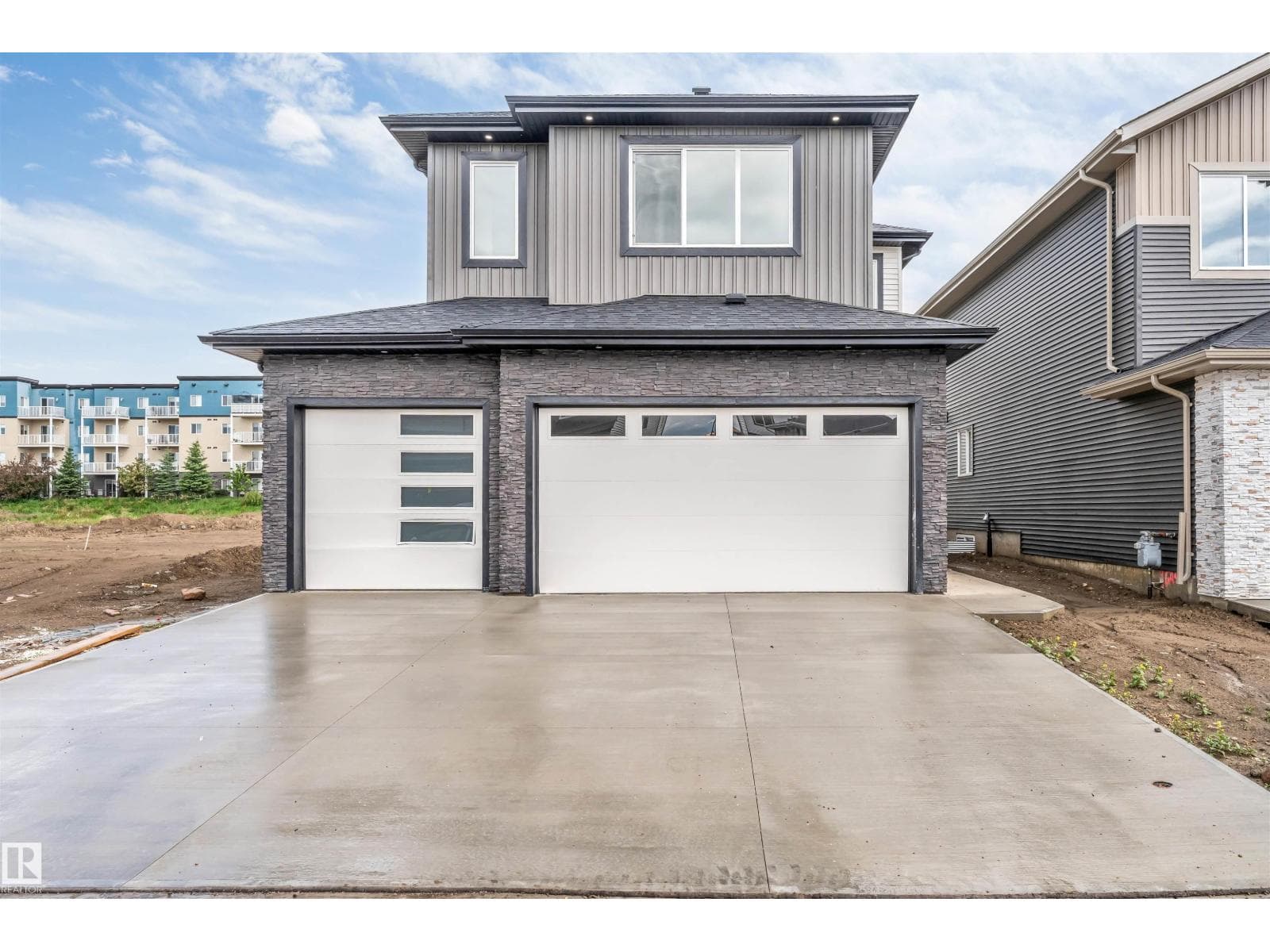 136 Creekside LN