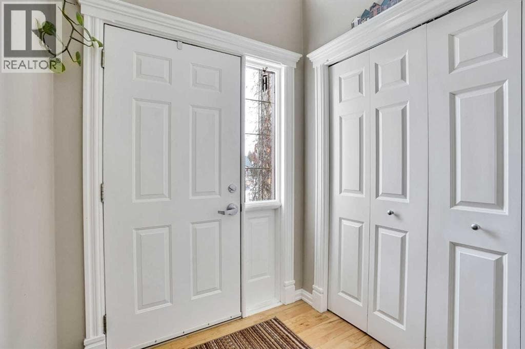 251 Lakeview Cove — photo 4
