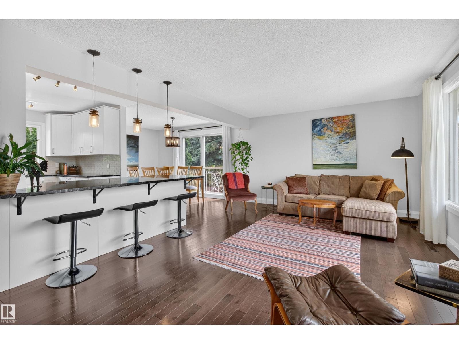 8603 73 ST NW — photo 3