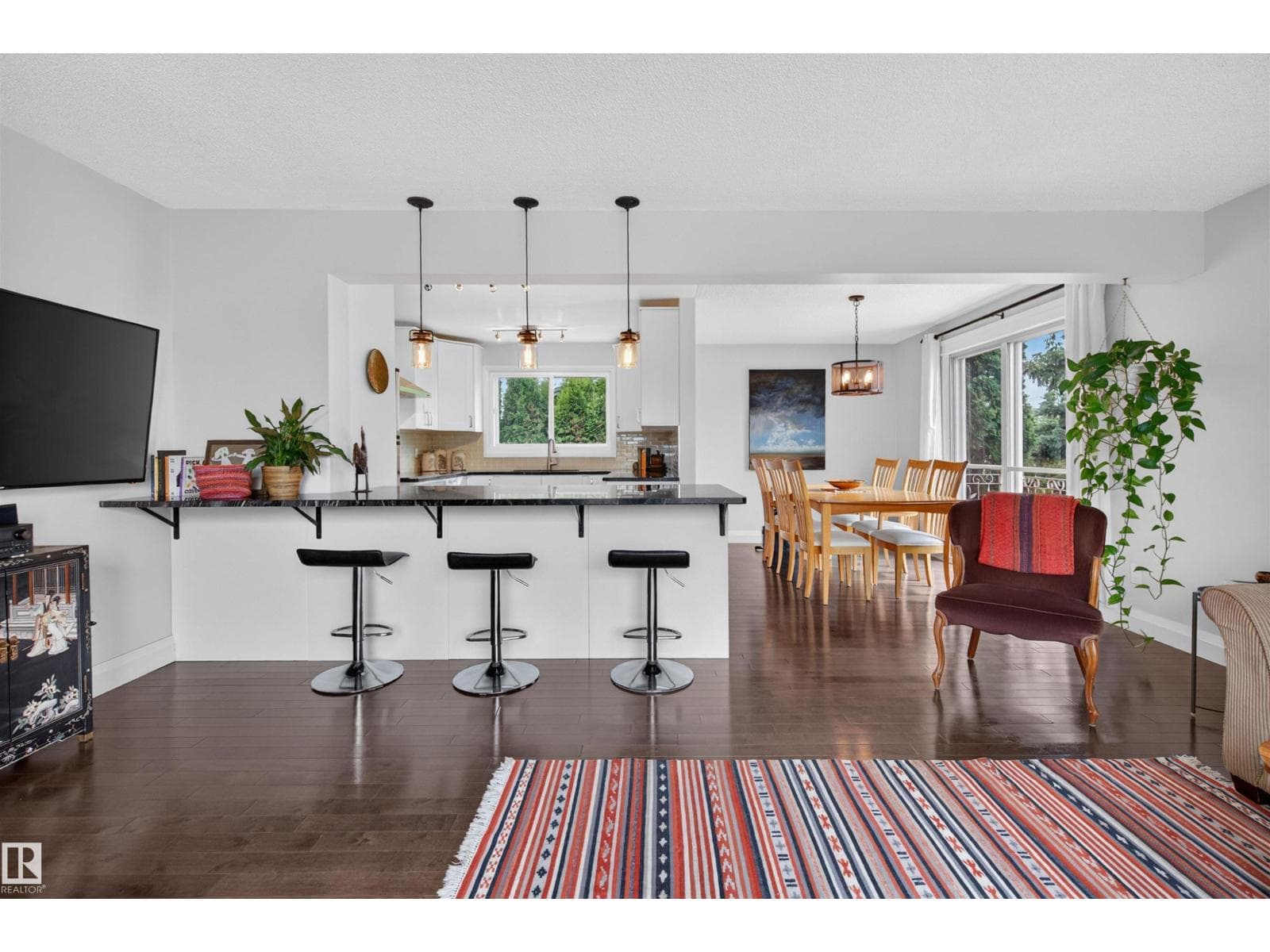 8603 73 ST NW — photo 4