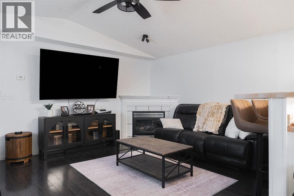 213 Mitchell Drive — photo 4