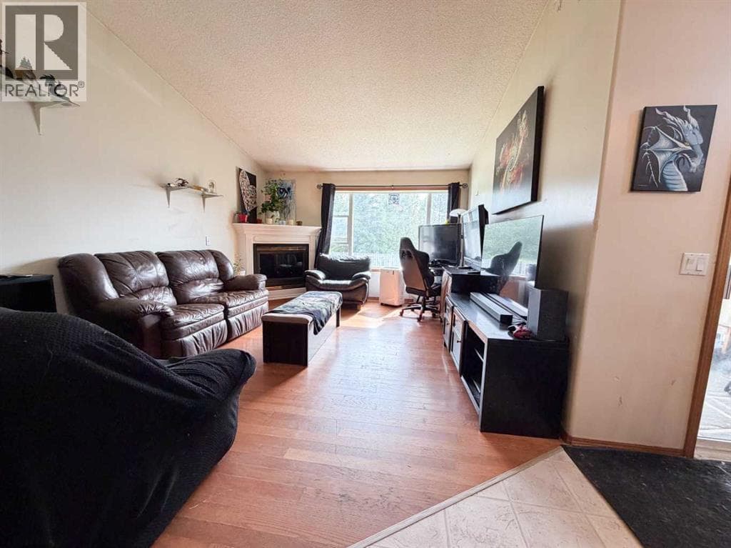 64 Park Circle — photo 4
