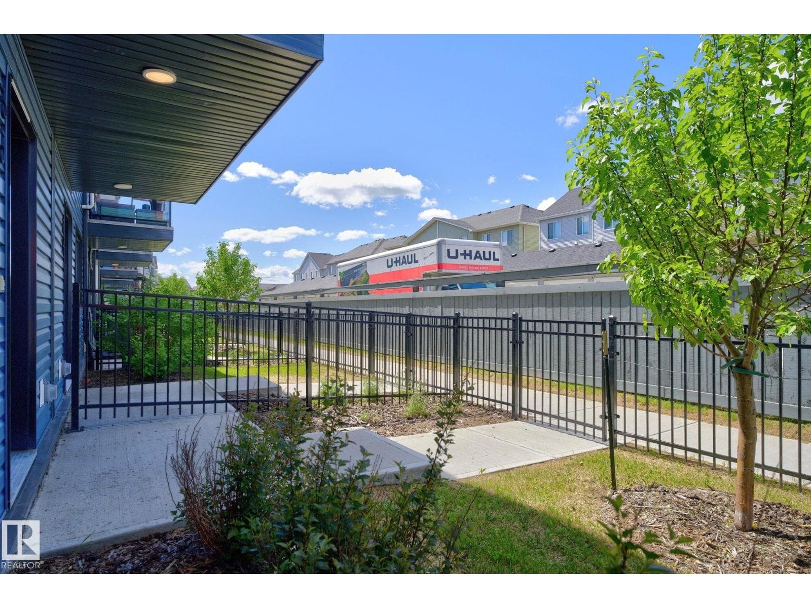 #33 11910 35 AV SW — photo 3
