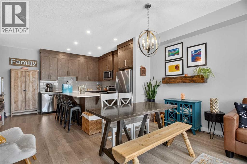 107 Redstone Crescent NE — photo 5