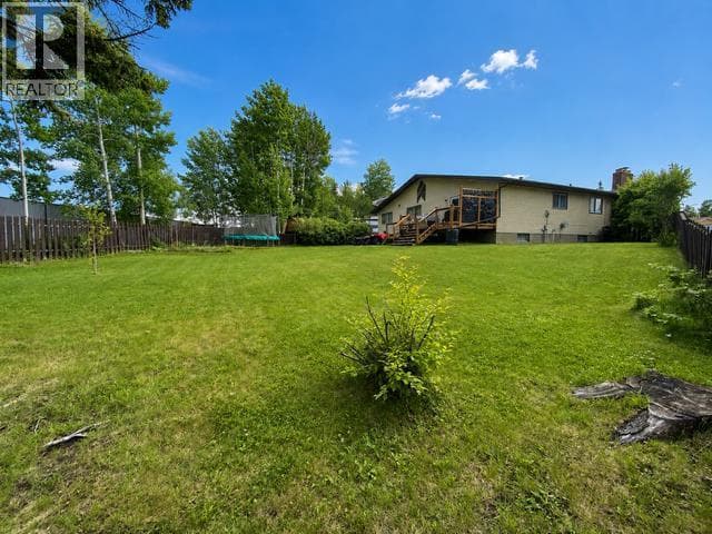 146 FULLER Place — photo 2