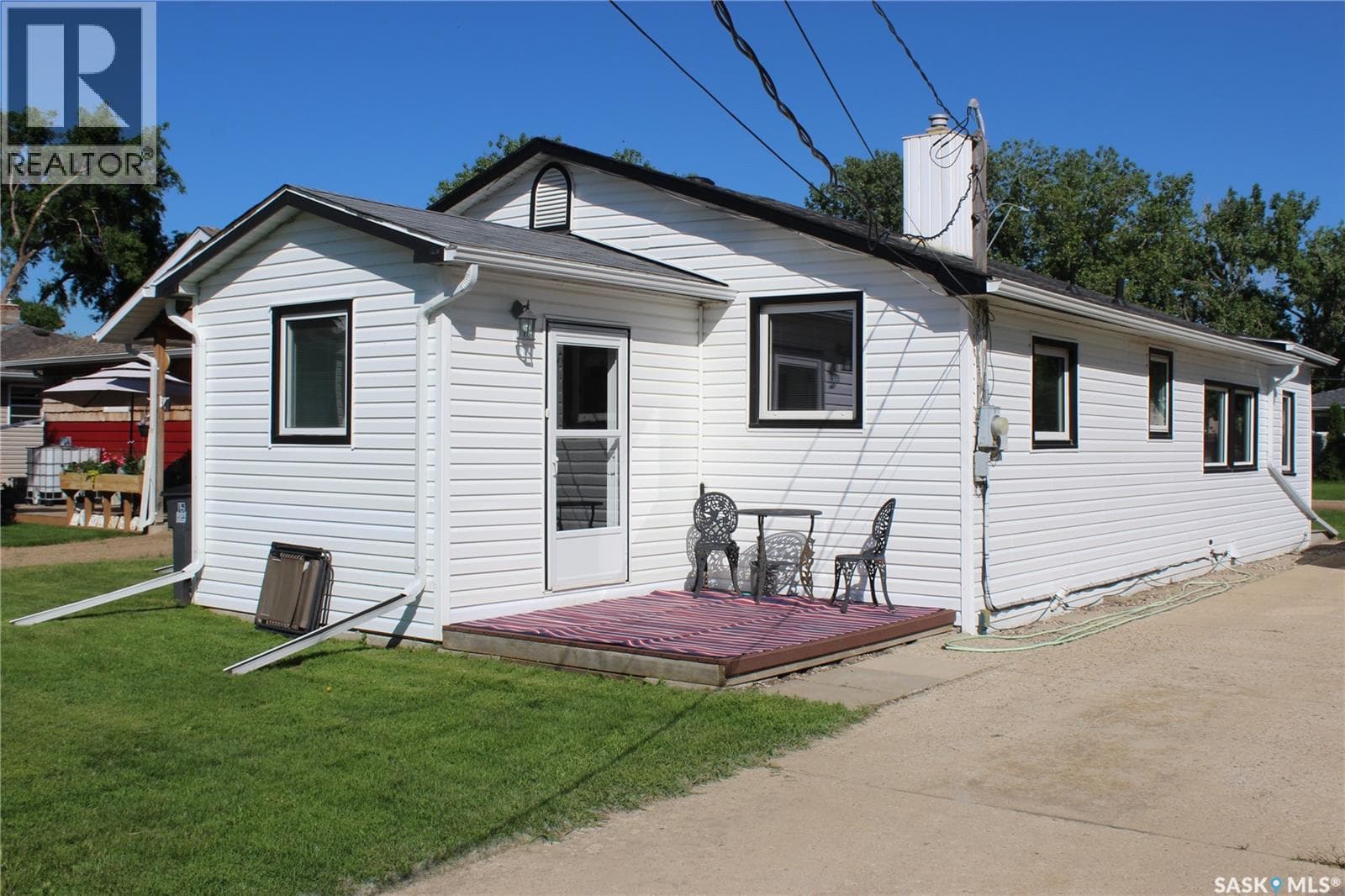 213 Westman STREET — photo 2