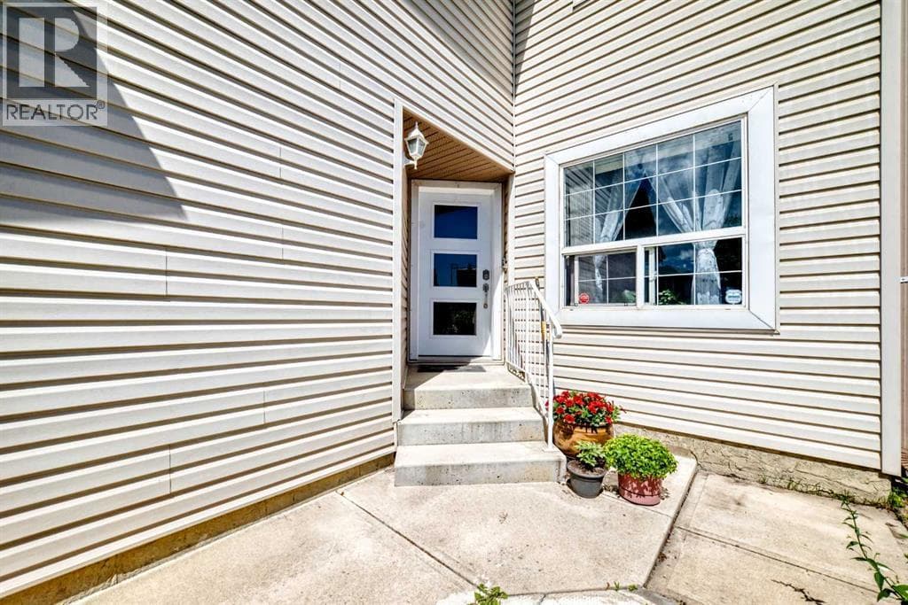 283 Applestone Park SE — photo 2