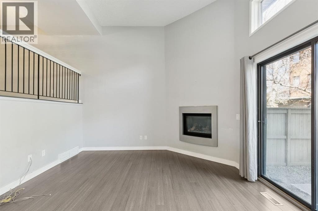 22 Glamis Gardens SW — photo 5