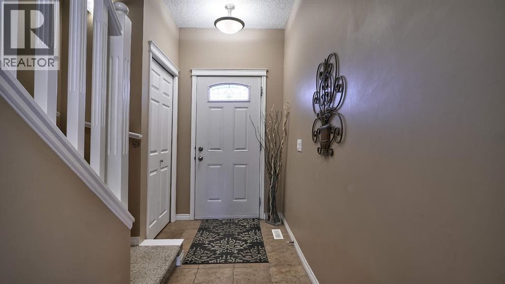 805, 620 Luxstone Landing SW — photo 4