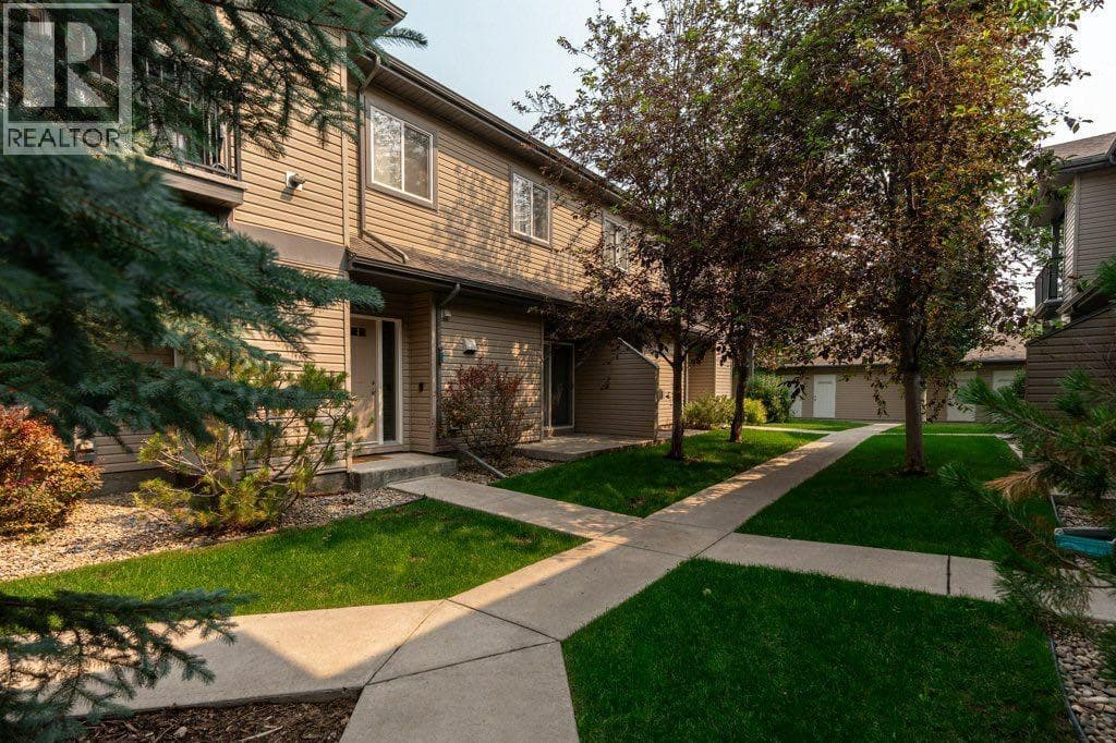2, 121 Silkstone Road W — photo 2