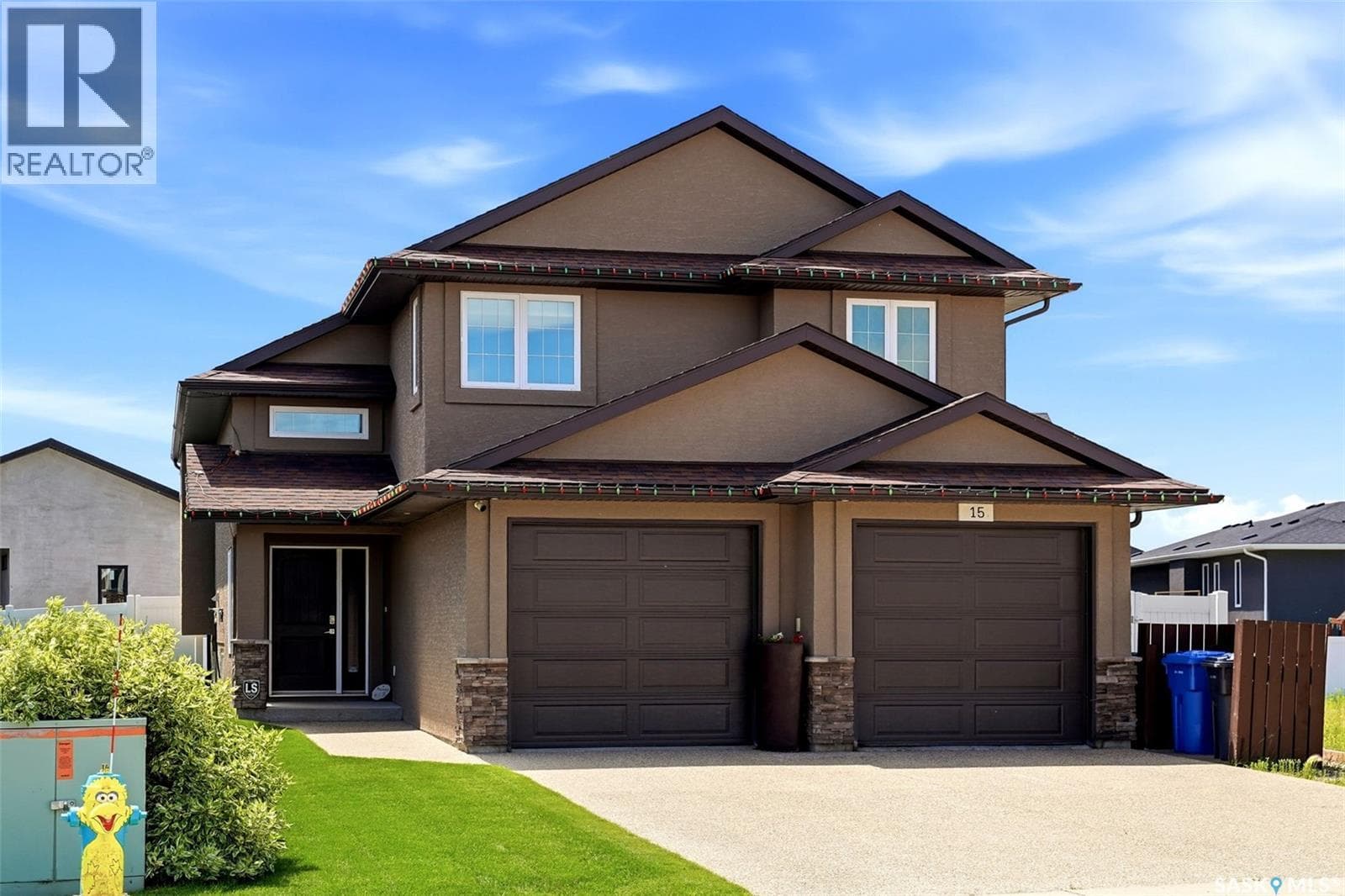 15 Hudson DRIVE